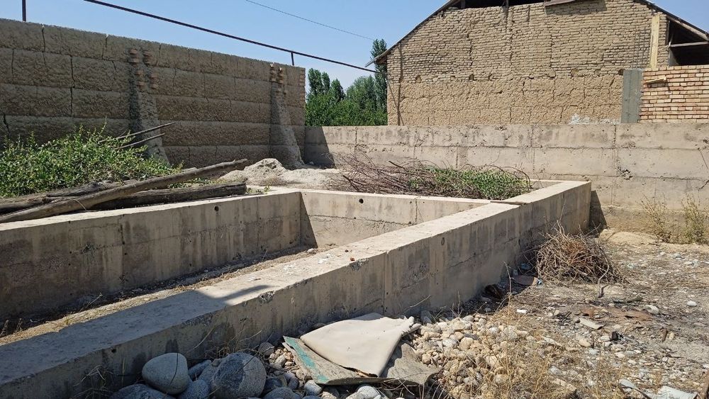 Продаётся 4 соток участка в Садвин Савхозе.