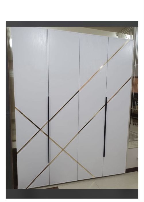 Продам шкаф распашной