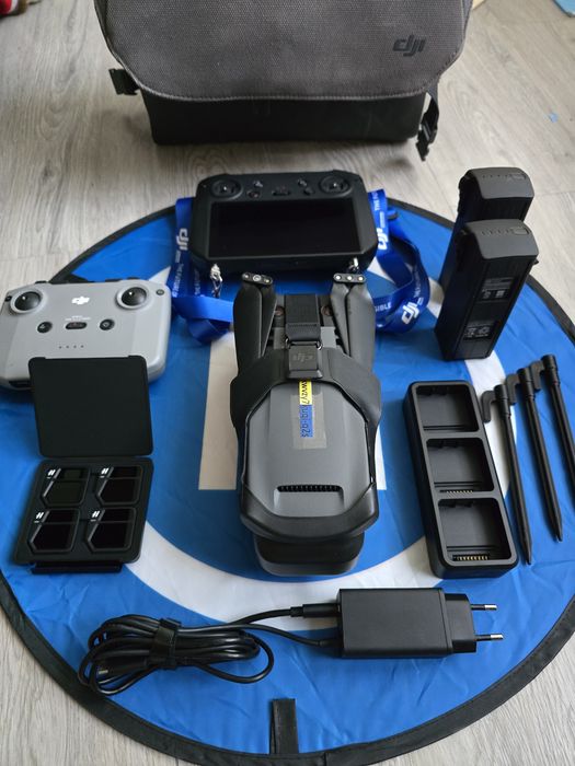 Vând sau Schimb, Drona DJI Mavic 3, Înmatriculată, Fly More Combo, RC