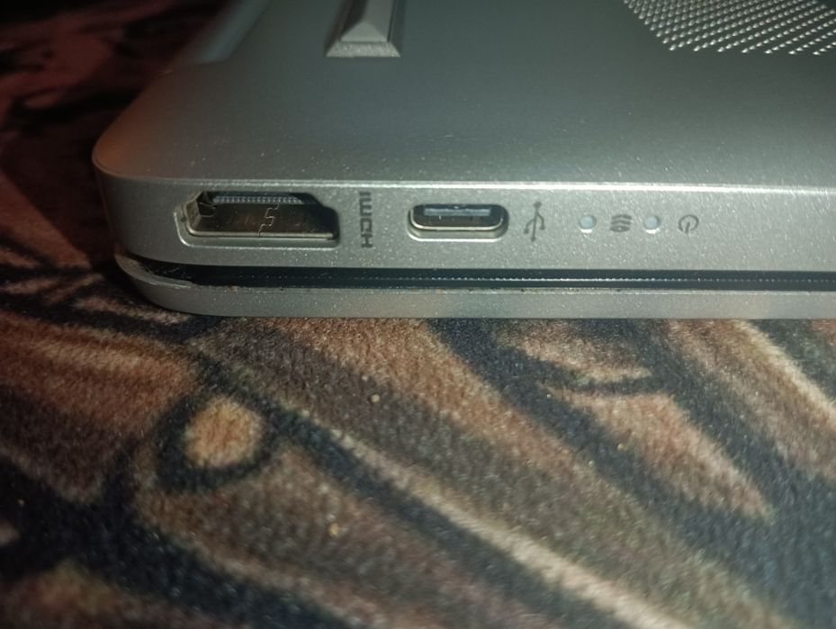 HP Ноутбук 15s-eq1195ur