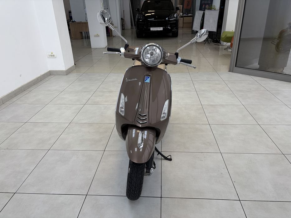 Scuter Vespa 2015- 125Cm -2970Km | Finantare | Rate Fixe Pret.3450€