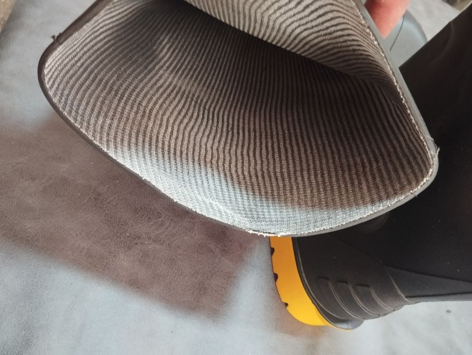 Сапоги резиновые с спец защитой