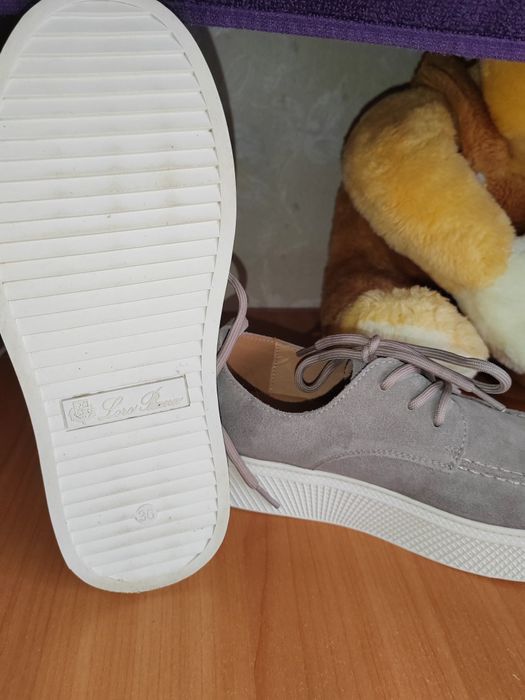 Продам женскую обувь