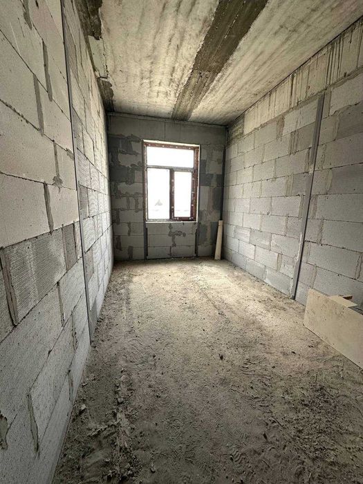 Dom sotiladi (novostroyka korobka) 2 xona 5-etaj