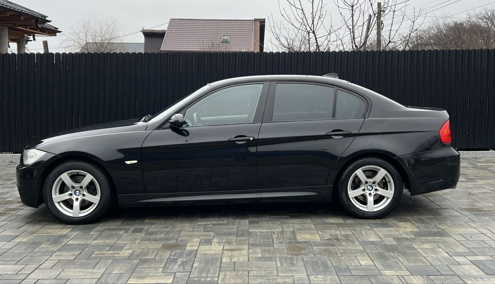 Pret 3.999 Euro Fix sau Variante Auto. BMW 320i M-pachet