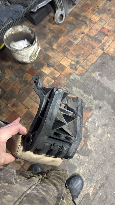 Подлокотник бмв е36