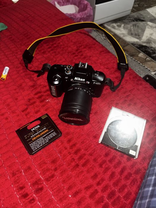 Aparat Foto Nikon F-401x foarte putin utilizat + geanta