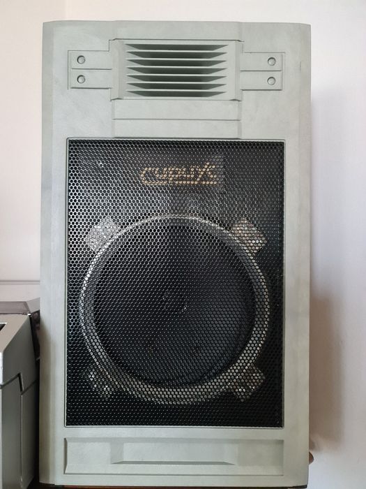 Радиограмофон Сириус РЗ 226 в отлично състояние с две колони.