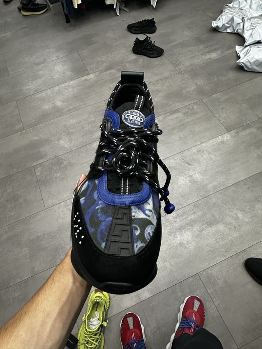 Versace chain reaction