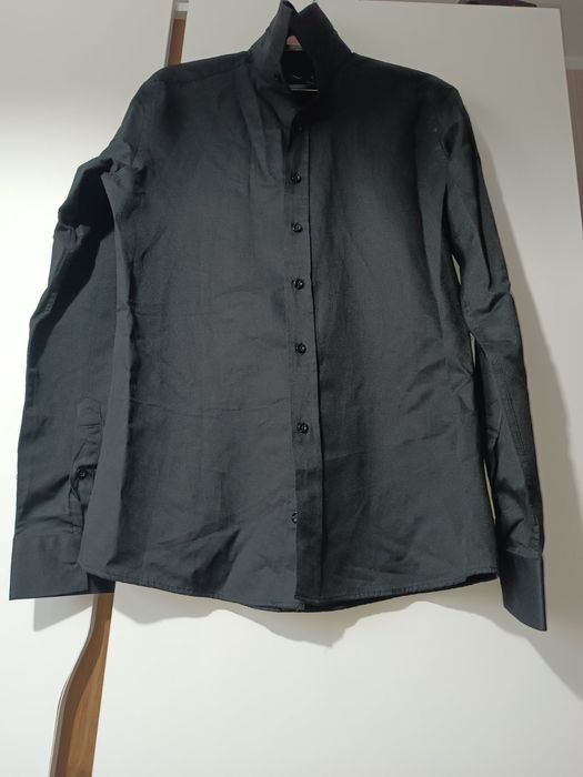 Черна мъжка риза