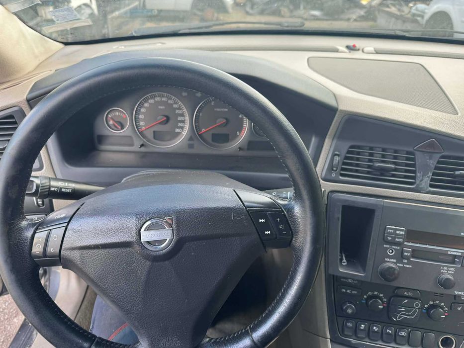 volvo s60 2.4 d5 на части facelift  влово с60 2.4 д5 фейслифт