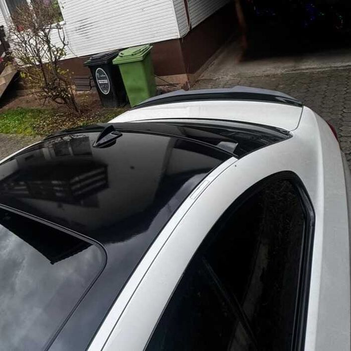 Eleron Lunetă BMW E92 / E93 - Negru Lucios