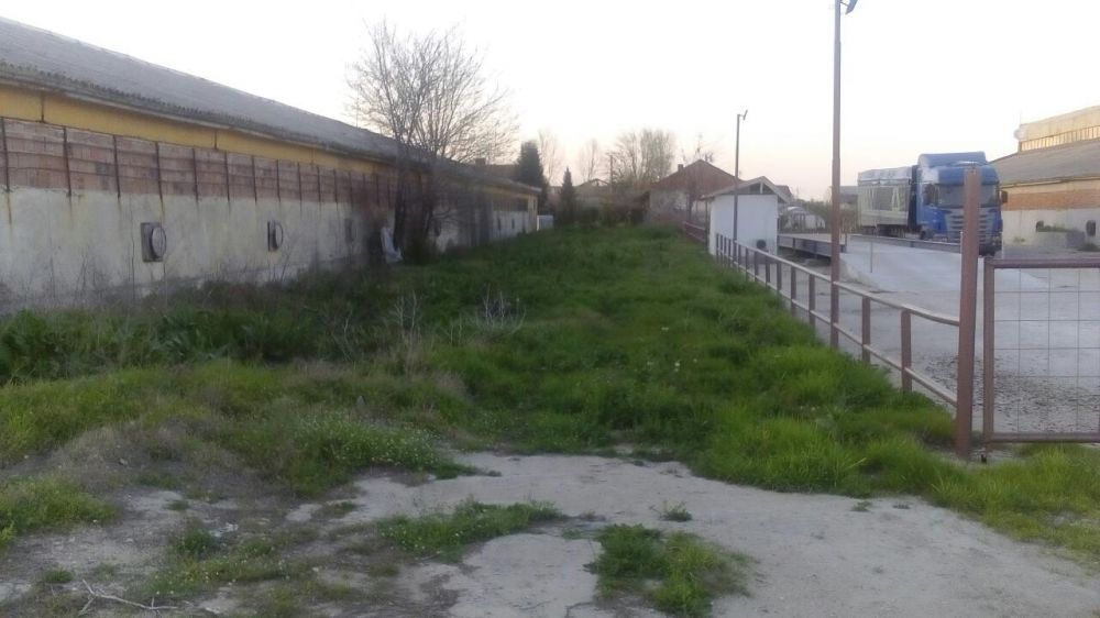 Продава се Промишлена сграда в Харманли - 772 кв.м за 133 €/кв.м - Снимка #3