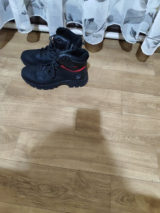 полуботинки мужские ,42 р.один раз одели