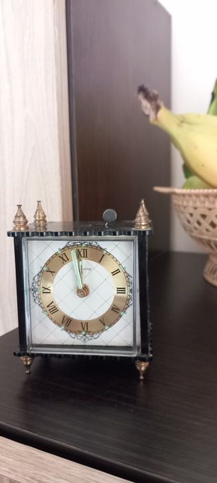 Vand radio cu pickup caseta si cd si ceas mecanic