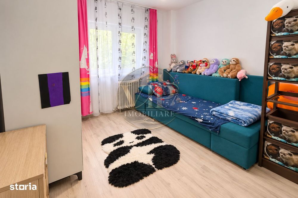 Apartament cu 4 camere,decomandat,80 mp utili,Ampoi 2