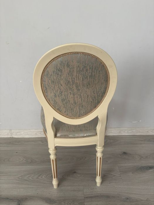 Стулья Медальон