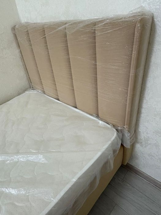 Продам кровать новую