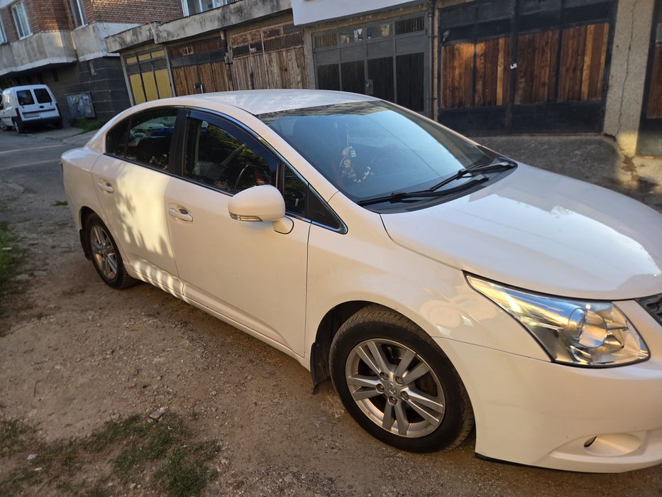 Автомобил Toyota Avensis T27 2.0 d4d 124 коня