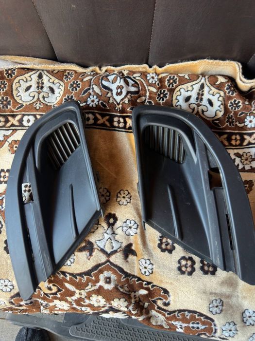 продам заглушки противотуманной фары гранта фл