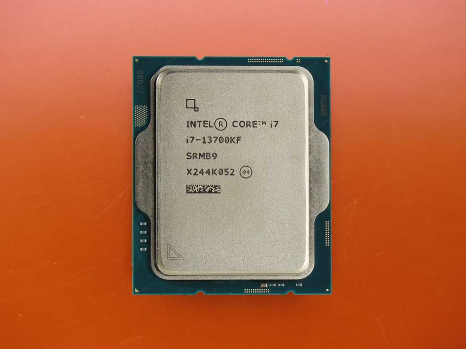 Core i7-13700KF с MSI Z790 Tomahawk и 16GB DDR5 /o i9-12900K i9-14900К