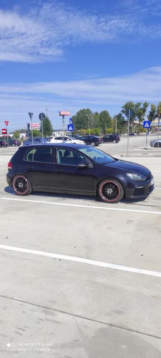 Vând jante aliaj R18 vw golf 6 cu cauciucuri225/40de vară noi.