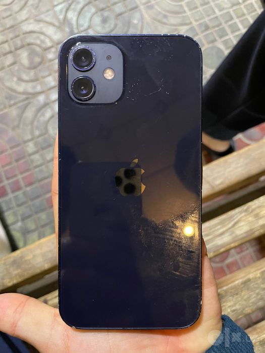 Iphone 12.