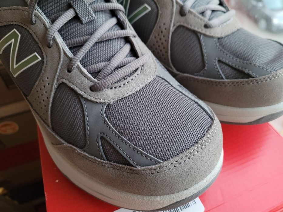 New Balance 877 v 1