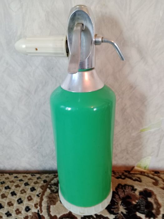 Сифон для газировки новый