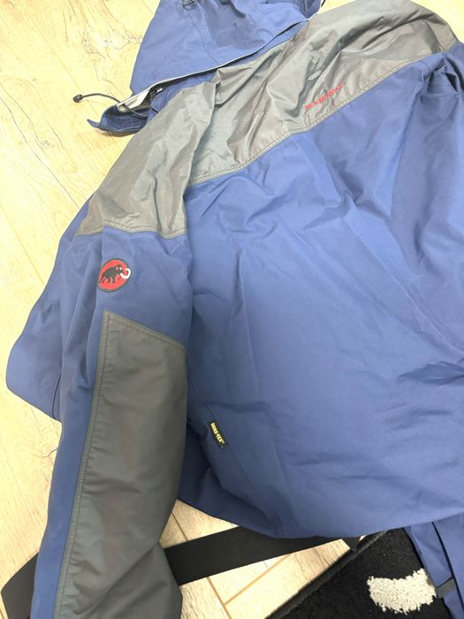 Costum de Ski-Mammut Goretex- impecabil!