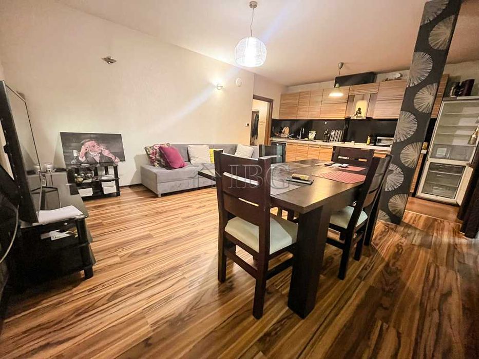 Продава се Къща в Русе, Басарбово - 270 кв.м за 1112 €/кв.м - Снимка #2