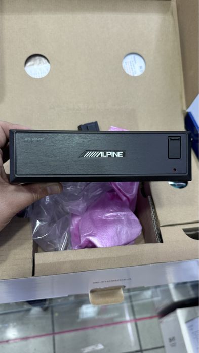 Alpine UTX-A09 PRO