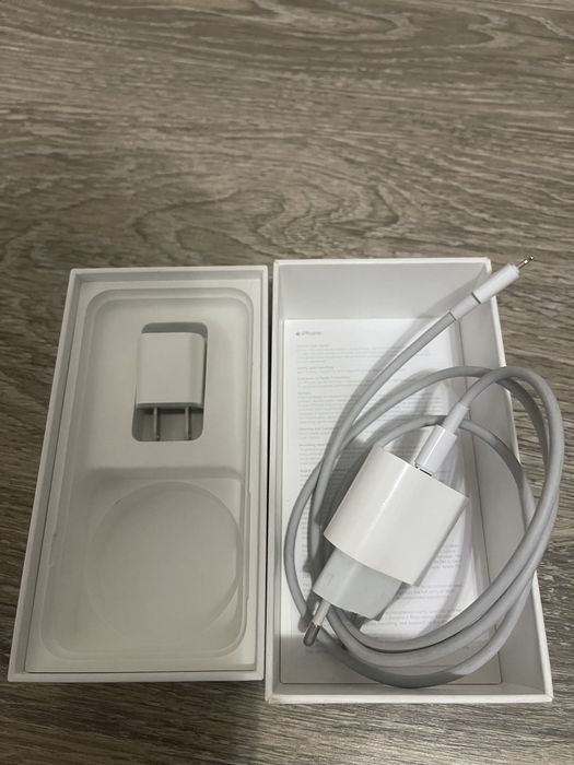 Iphone 7 128 GB идеальное состояние