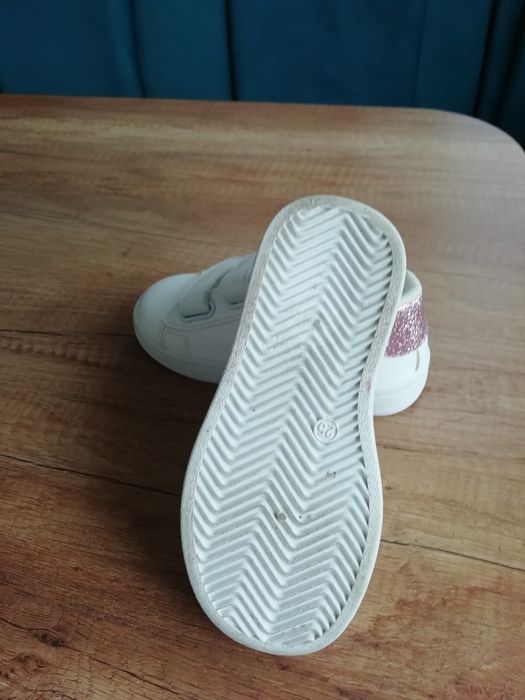 Детски маратонки номер 25 за момиче