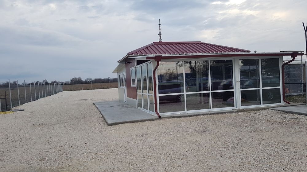 Дава се под наем Офис в Добрич, Добротица - Варненска - 1500 кв.м за 1275 € - Снимка #2