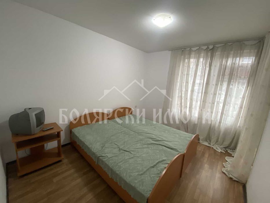 Продава се Двустаен апартамент в Велико Търново, Център - 73 кв.м за 1576 €/кв.м - Снимка #3