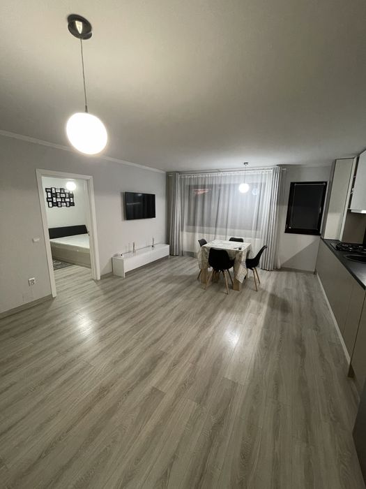 Dau in chirie apartament in Floresti