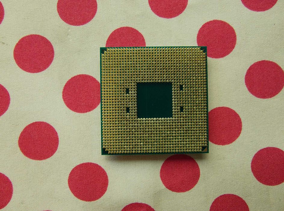 Procesor AMD Ryzen 7 3700X 3.6GHz, socket AM4.