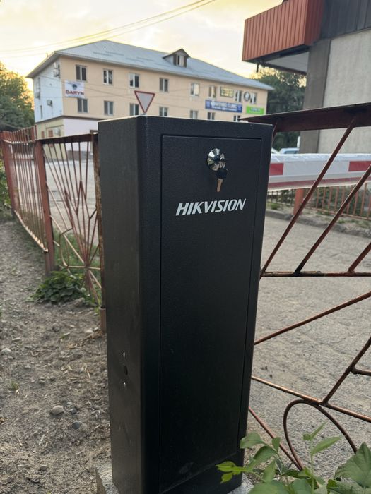 Установка,продажа ,шлагбаумов,турникетов