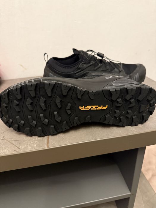 Vand adidasi scarpa