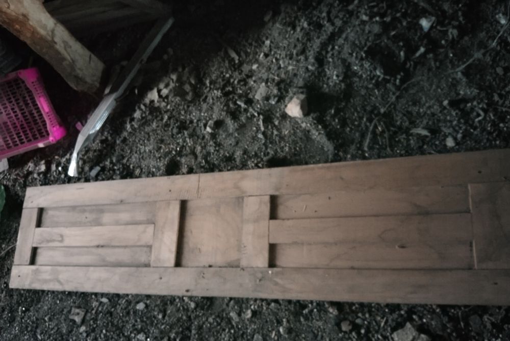 Продам двери деревянные