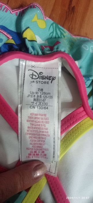 Kupalnik. Qizchalar uchun.