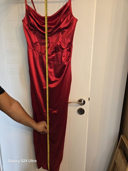 Червена дълга рокля Wall G