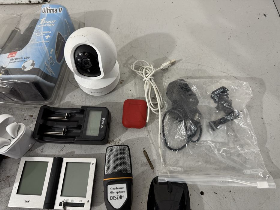 Мишка, фенер , камера и др - Лот Б-9