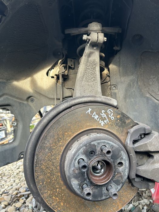 Fuzetă stânga  față BMW G30 2.0 d X Drive