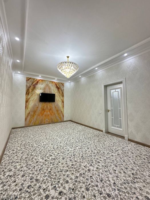 Sergeli xonabodda 1.7 sotix 5 xona uchaska sotiladi