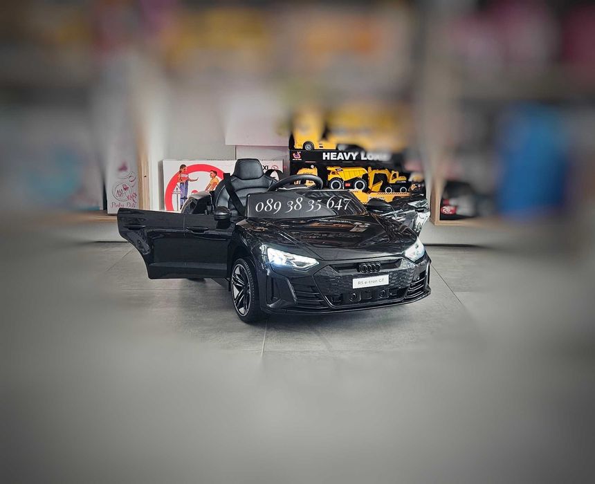ТОП ЦЕНА!НОВО!Акумулаторна кола AUDI RS E-tron с меки гуми,12V батерия