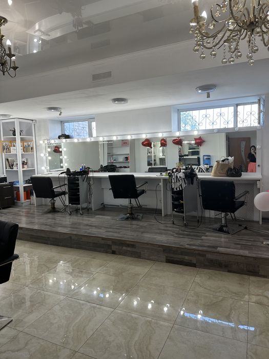 Сдам места в салоне красоты