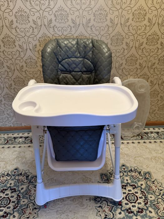 Продам детский стульчик для кормления.