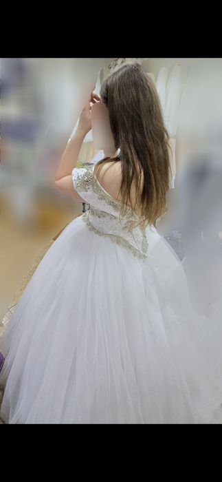 Rochie de mireasa stil printesa